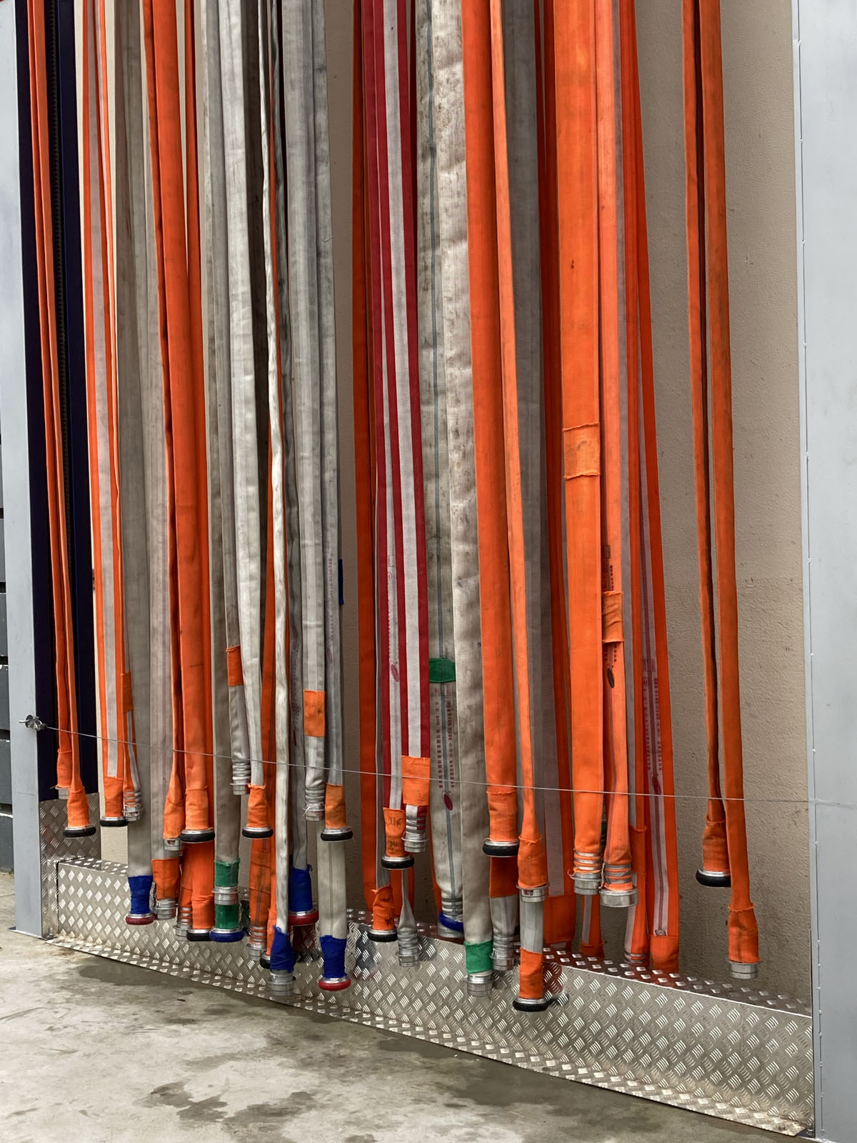 消防水帶自動(dòng)晾曬收卷機(jī)