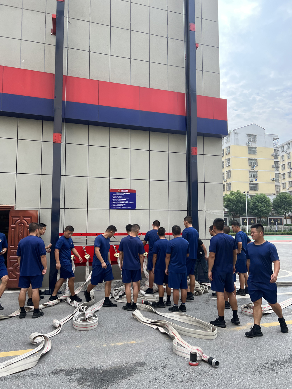 消防水帶自動晾曬收卷機(jī)